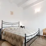 Apartment Casa Mare Montaretto 1 *